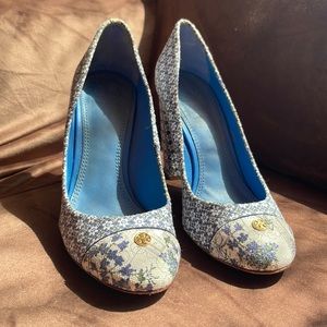 Sold- Tory Burch Heels impecable gorgeous unique design